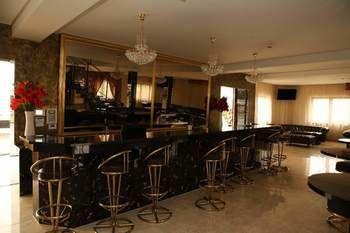 Hotel Kotva Bratislava Luaran gambar