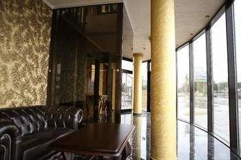Hotel Kotva Bratislava Luaran gambar